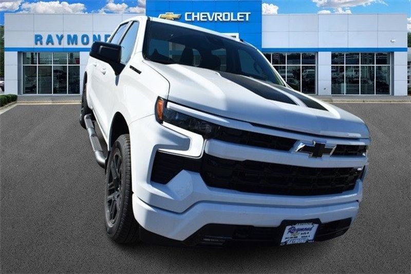 2024 Chevrolet Silverado 1500 RSTImage 11