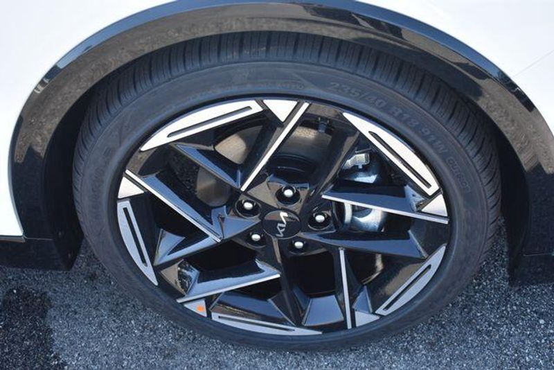 New 2026 Kia K4 GT-LineImage 12