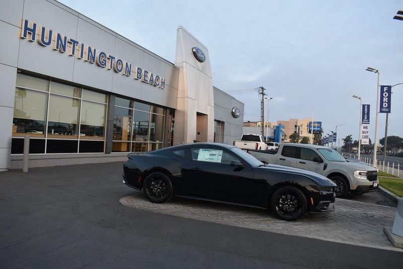 New 2025 Ford Mustang EcoBoostImage 3