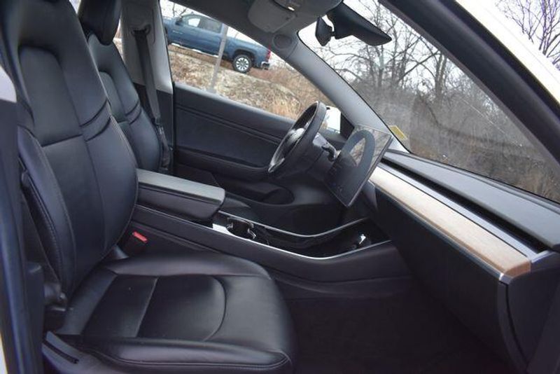 Used 2018 Tesla Model 3 Long RangeImage 14