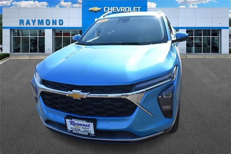 2025 Chevrolet Trax LTImage 7