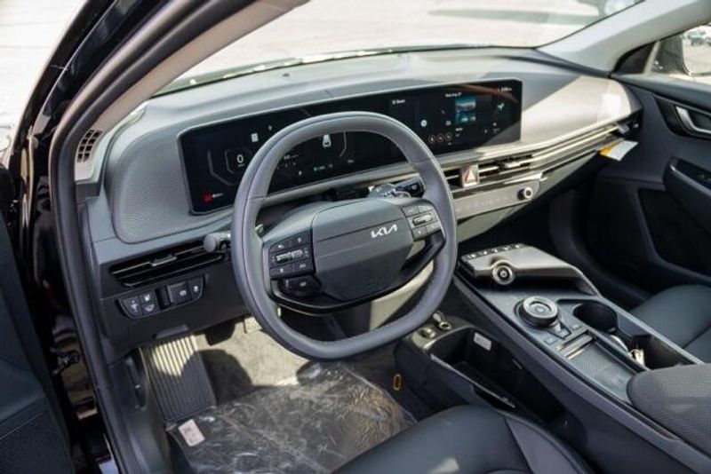 New 2025 Kia EV6 WindImage 10