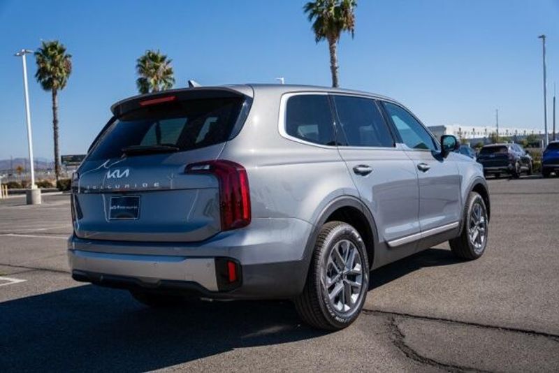 New 2025 Kia Telluride LXImage 7