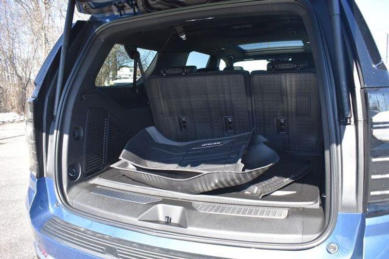 New 2026 Chevrolet Suburban High CountryImage 24