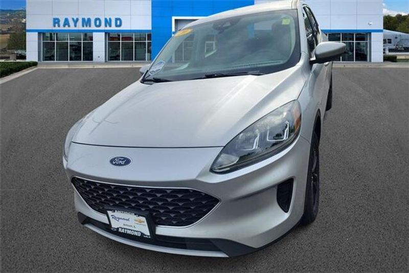 2020 Ford Escape SEImage 4