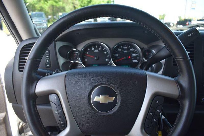 Used 2007 Chevrolet Silverado 2500HD LTImage 30