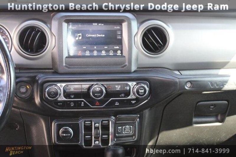 2022 Jeep Wrangler Unlimited WillysImage 15