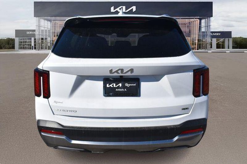 New 2026 Kia Sorento EXImage 5