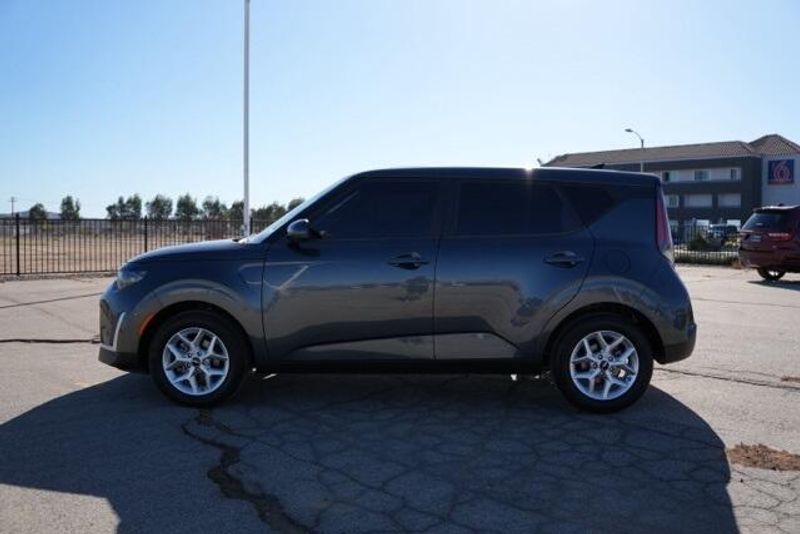Used 2024 Kia Soul SImage 4