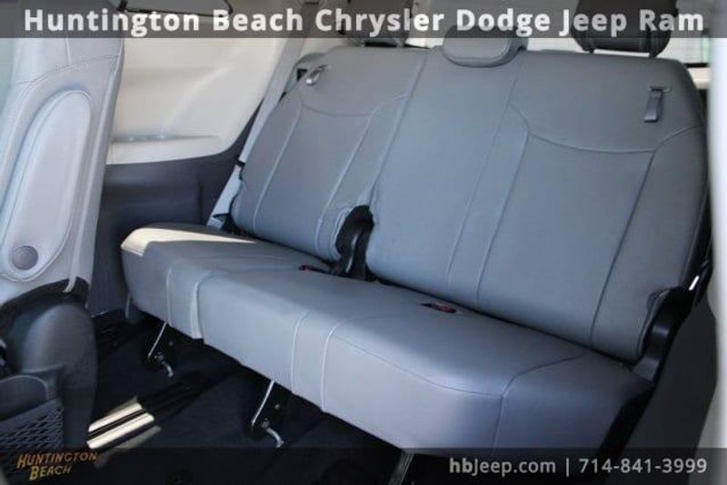 2023 Toyota Sienna LimitedImage 47