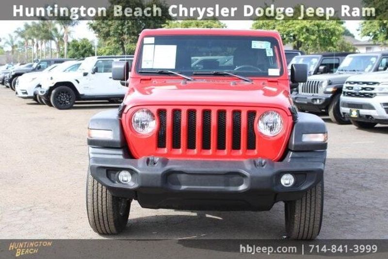 2021 Jeep Wrangler Unlimited IslanderImage 2