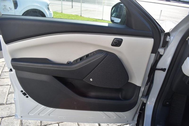 Used 2023 Ford Mustang Mach-E PremiumImage 14