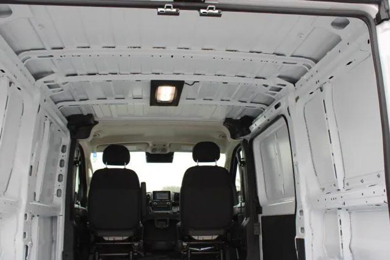 2025 RAM ProMaster 1500 Low Roof 118 WBImage 11
