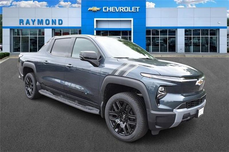 New 2026 Chevrolet Silverado EV LTImage 1
