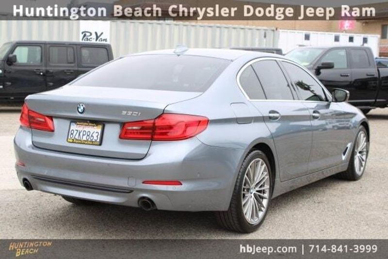 2018 BMW 5 Series 530iImage 5