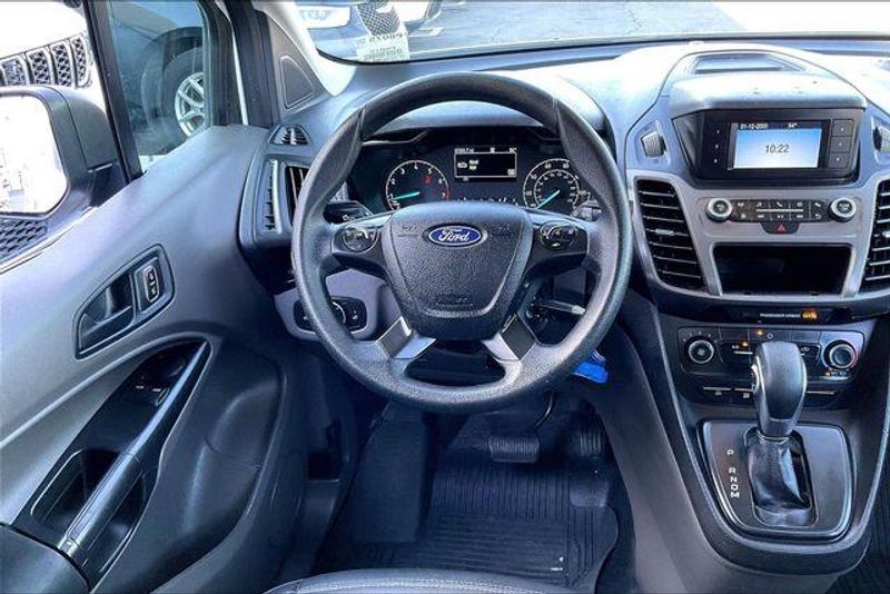 Used 2020 Ford Transit Connect XLImage 4