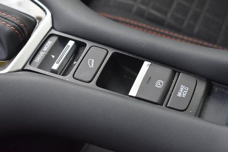 Used 2025 Honda HR-V SportImage 22