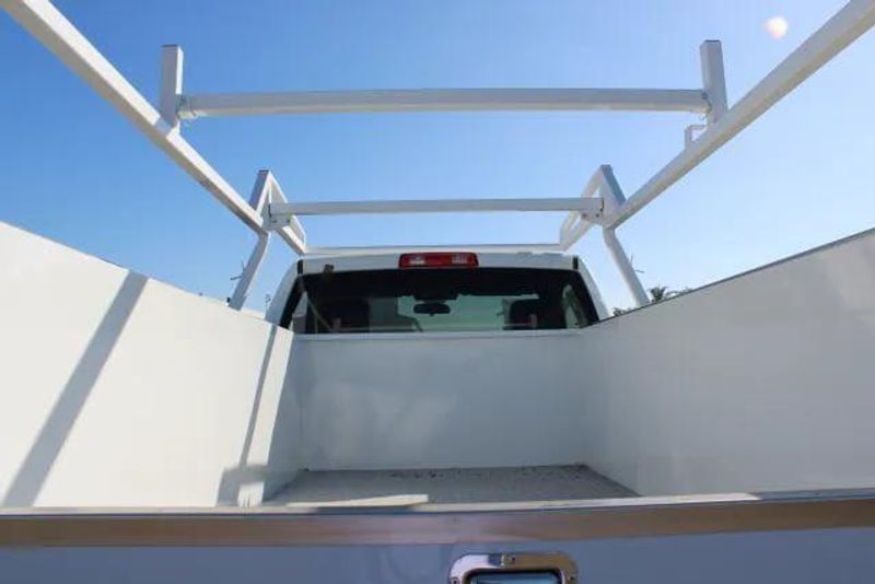 2023 RAM 2500 Tradesman Regular Cab Harbor BodyImage 8