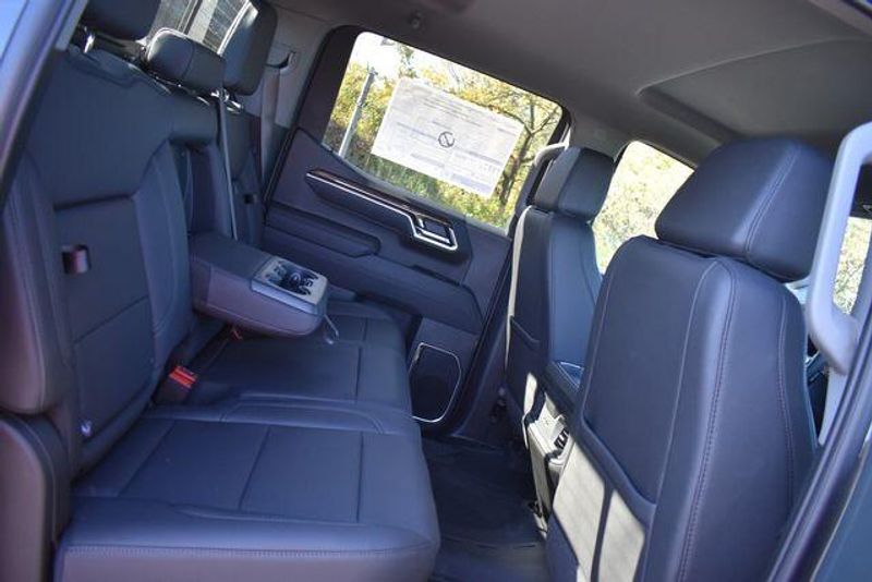 New 2025 Chevrolet Silverado 1500 LTImage 15