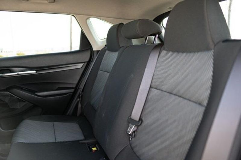 New 2025 Kia Seltos LXImage 13