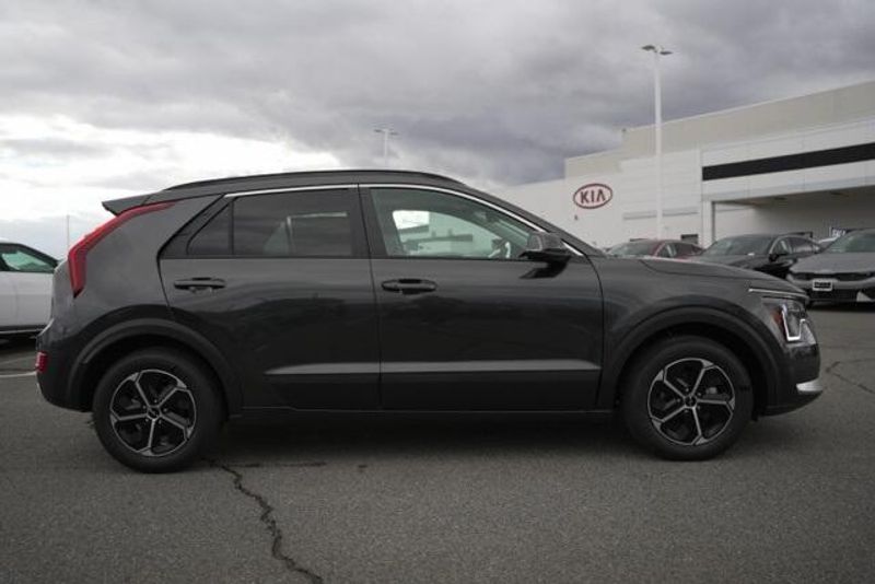 New 2026 Kia Niro EXImage 8