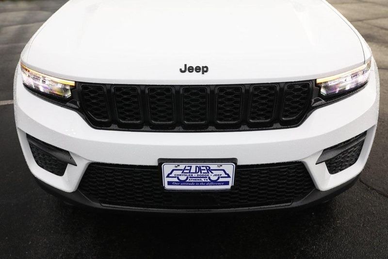2025 Jeep Grand Cherokee Altitude 4x2Image 11