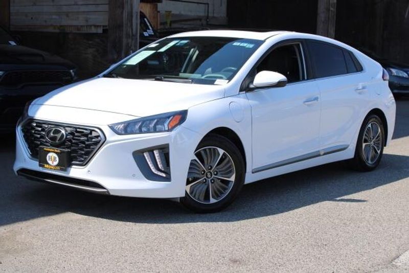 2021 Hyundai IONIQ Plug-In Hybrid LimitedImage 9