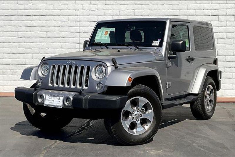Used 2018 Jeep Wrangler JK SaharaImage 1