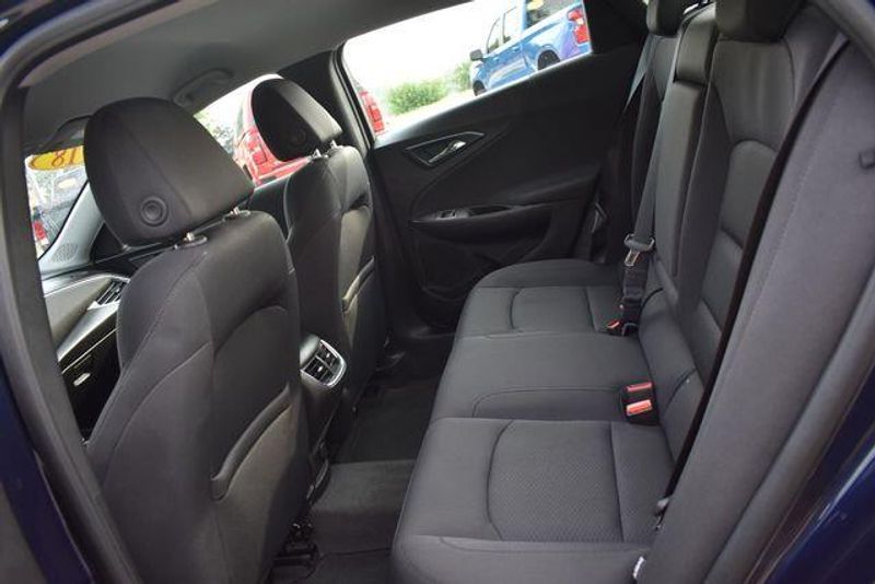 Used 2018 Chevrolet Malibu LTImage 18