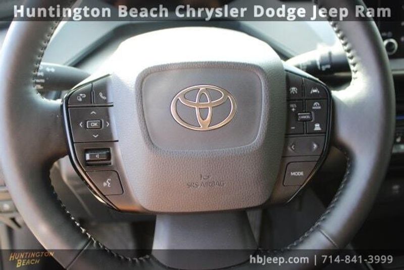 2023 Toyota Prius XLEImage 15