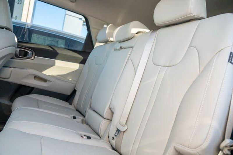 New 2026 Kia Sorento Hybrid EXImage 13