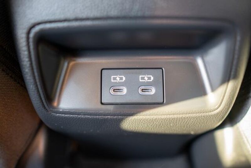 Used 2024 Toyota Corolla SEImage 15