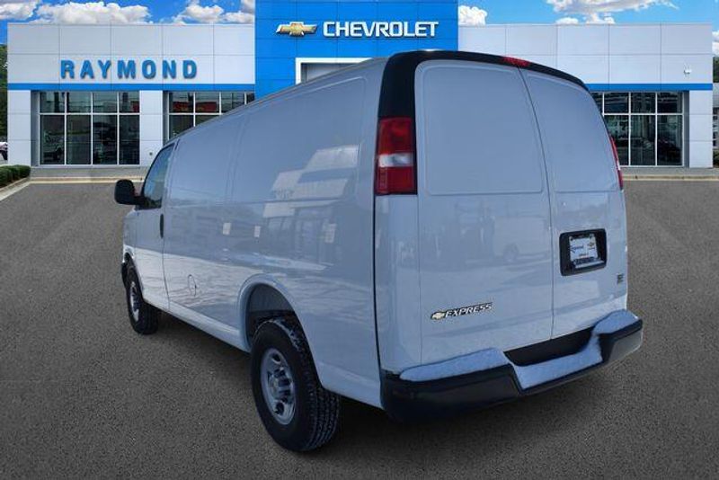 New 2025 Chevrolet Express 2500 Work VanImage 6