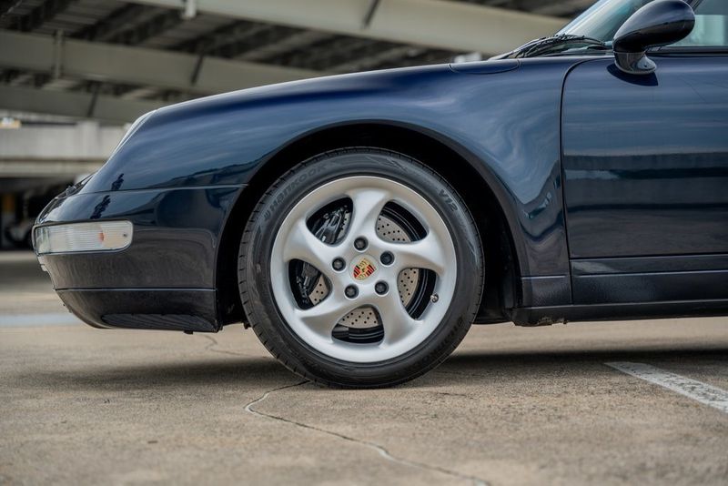 1995 Porsche 911 Carrera 4Image 5