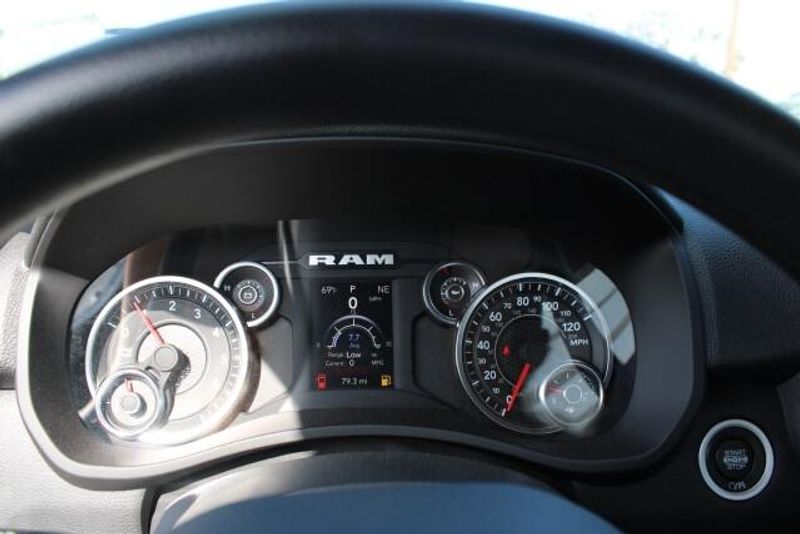 2024 RAM 2500 Tradesman Regular Cab Harbor BodyImage 25