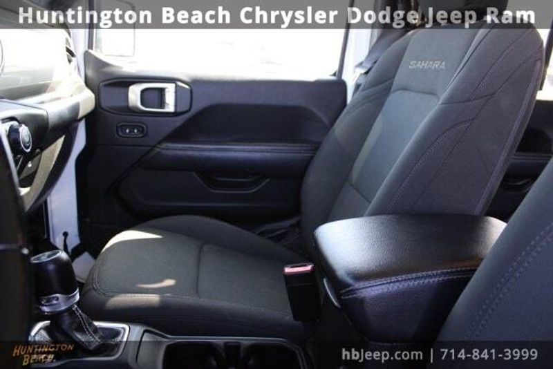 2022 Jeep Wrangler Unlimited SaharaImage 33