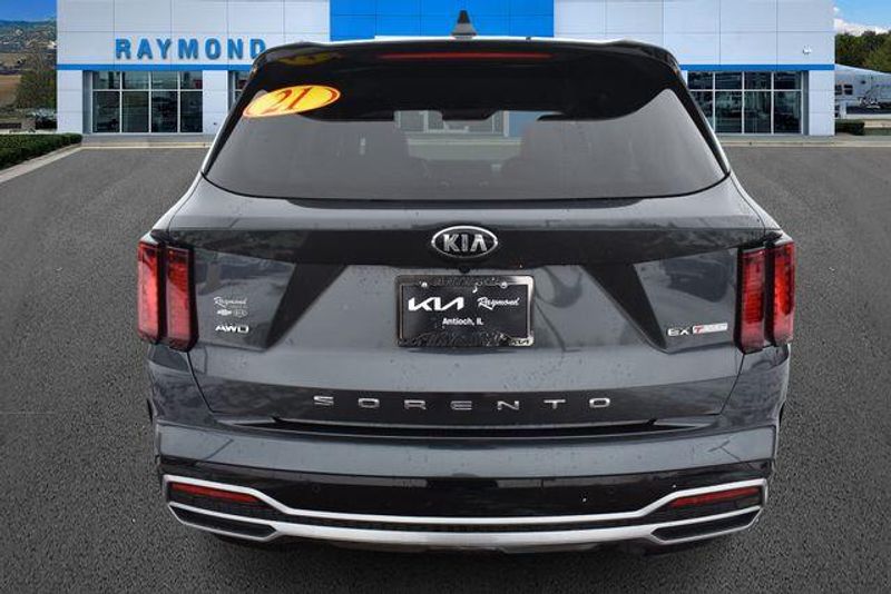 Used 2021 Kia Sorento EXImage 4