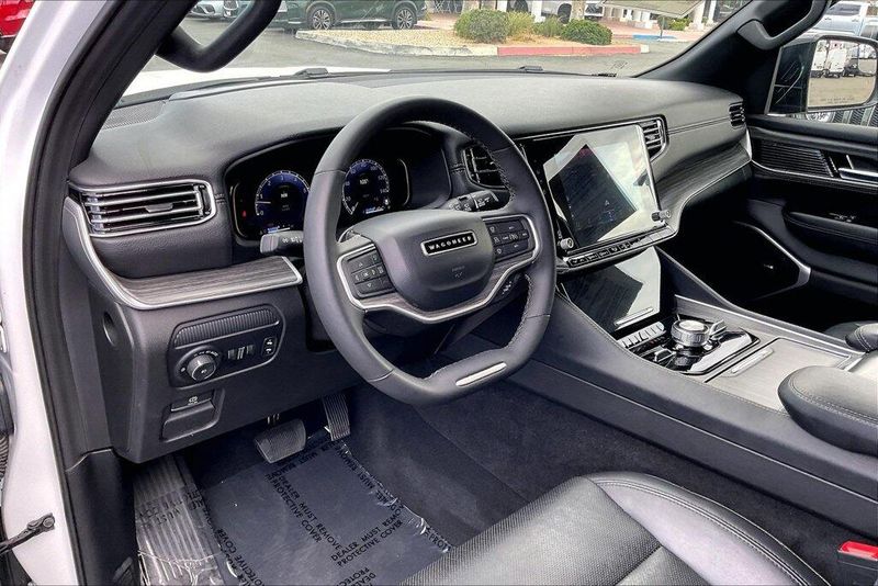 2024 Jeep Wagoneer Series IIIImage 14