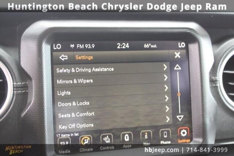 2022 Jeep Wrangler Unlimited Sahara 4xeImage 26