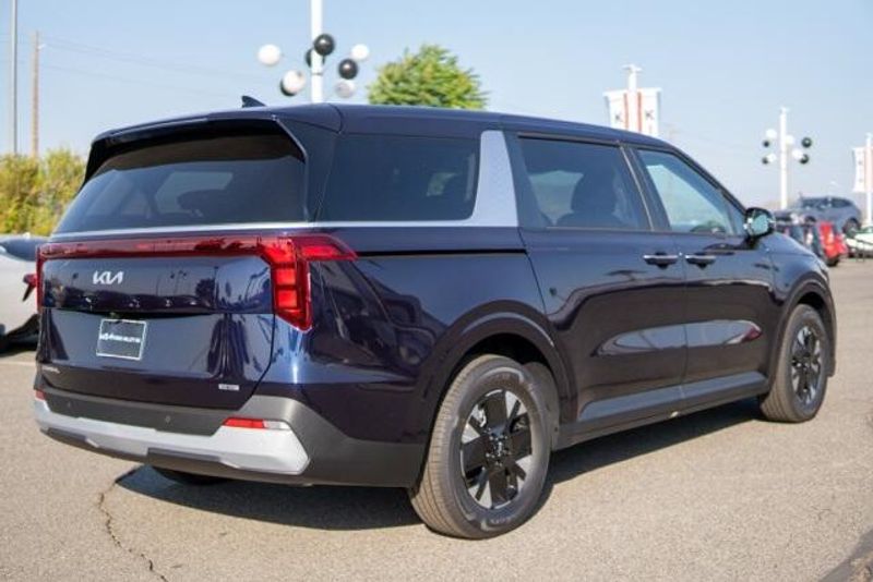 2026 Kia Carnival Hybrid LXSImage 7