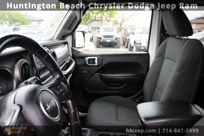 2022 Jeep Wrangler Unlimited Sport SImage 31