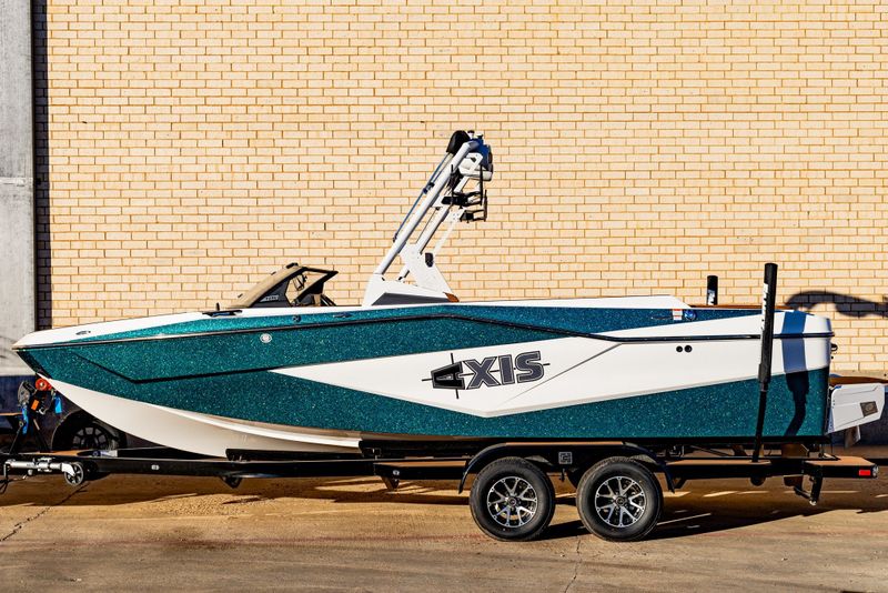 2024 AXIS T 235  Family PowerSports (877) 886-1997 familypowersports.com 