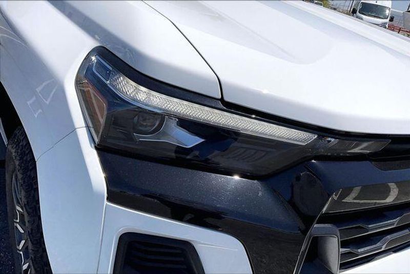 Used 2024 Chevrolet Colorado Z71Image 27
