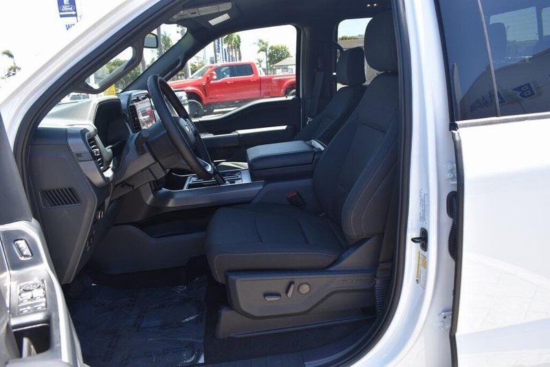 New 2025 Ford F-150 XLTImage 18
