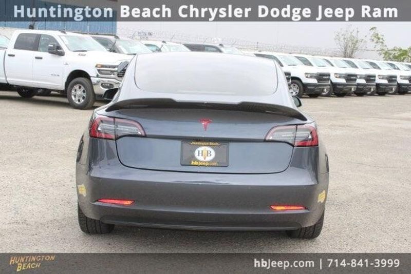 2021 Tesla Model 3 Standard Range PlusImage 4