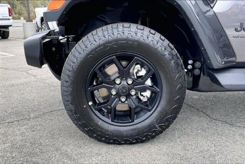 New 2027 Jeep Wrangler 4-door California EditionImage 10