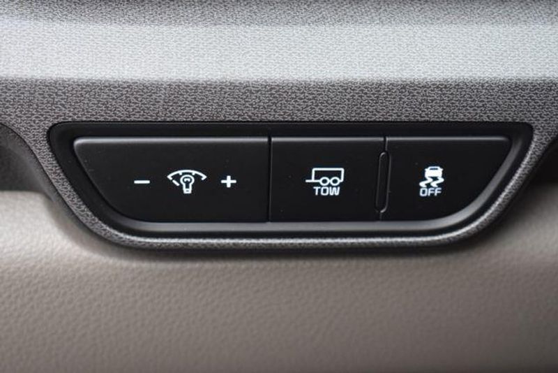 New 2026 Kia Carnival Hybrid EXImage 26