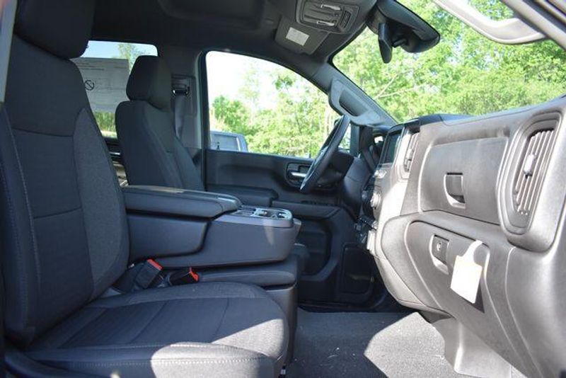 New 2026 Chevrolet Silverado 2500HD CustomImage 16