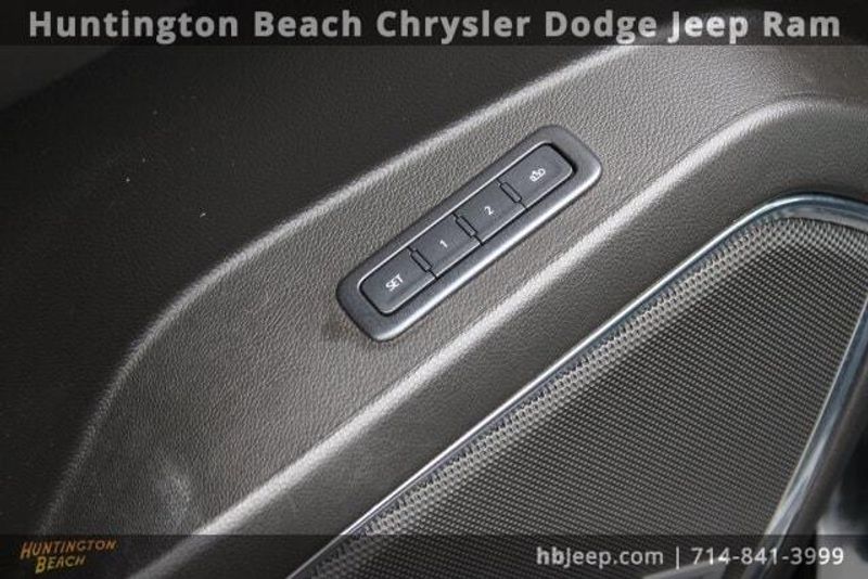 2018 Chevrolet Suburban LTImage 13