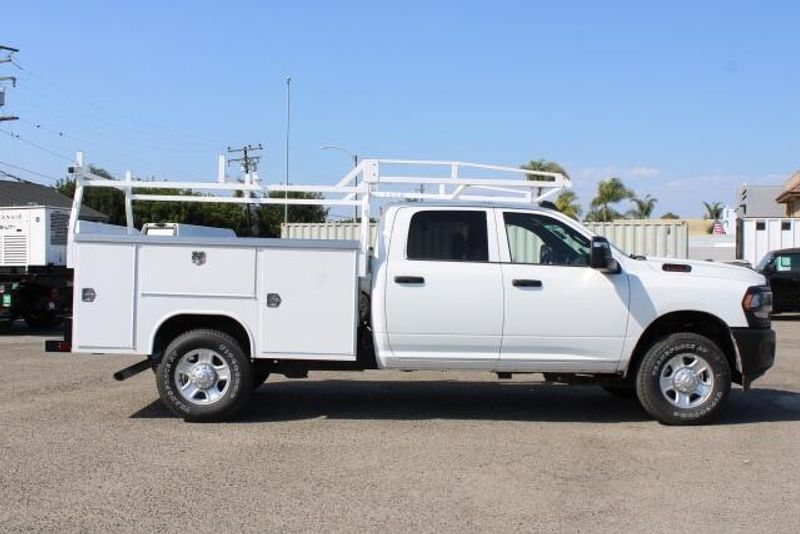 2024 RAM 2500 Tradesman Regular Cab & Chassis 4x2Image 3